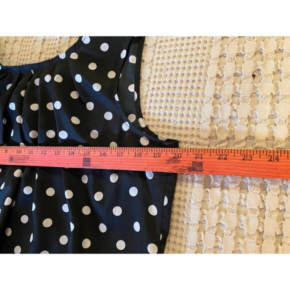 Merona Blouse Size Large Sleeveless B&W Polka Dot Light Fabric Stylish Classy - Picture 9 of 10